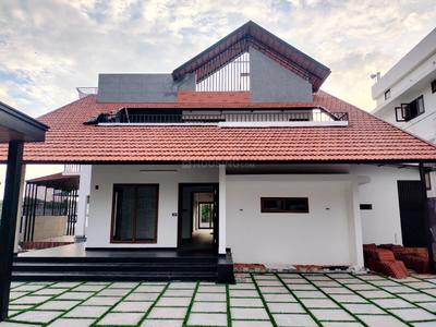 Image of 4500 Sq.ft 4 BHK Independent House for sale in Kakkanad, Kochi for Rs. 35000000