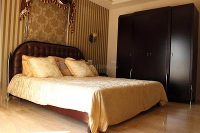 Bedroom Image of 8550 Sq.ft 5 BHK Villa for sale in Venetian Villas, Thaltej Ahmedabad for Rs. 100000000