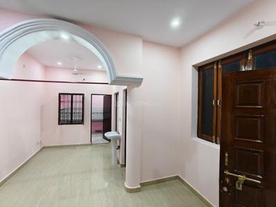 Hall Image of 1000 Sq.ft 2 BHK Builder Floor for rent in Gomti Nagar Lucknow for Rs. 16000