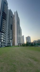Building Image of 1855 Sq.ft 3 BHK Apartment / Flat for sale in Godrej Meridien, Sector 106 Gurgaon for Rs. 28900000