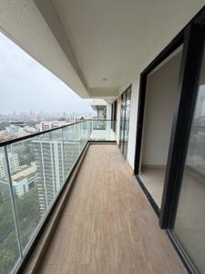 Balcony Image of 1500 Sq.ft 3 BHK Apartment / Flat for sale in Kalpataru Magnus, Bandra East Mumbai for Rs. 65000000