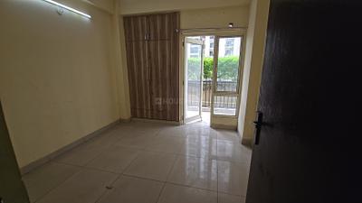 Bedroom Image of 910 Sq.ft 2 BHK Apartment / Flat for rent in Panchsheel Hynish, Noida Extension Greater Noida for Rs. 18500