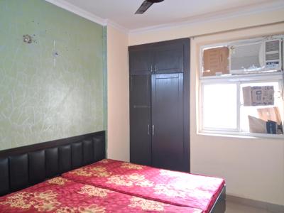 Bedroom Image of 1035 Sq.ft 2 BHK Apartment / Flat for rent in Amrapali Silicon City, Sector 76 Noida for Rs. 35000