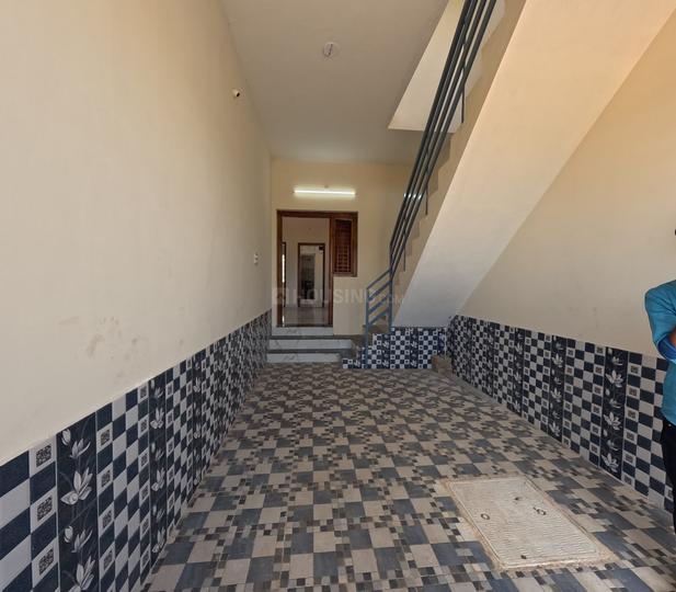 Otthakadai Balcony 1