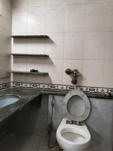 Bedroom Image of 600 Sq.ft 1 BHK Apartment / Flat for rent in Colaba Mumbai for Rs. 100000