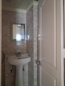 Common Bathroom Image of 1129 Sq.ft 3 BHK Apartment / Flat for sale in Paras Seasons, Sector 168 Noida for Rs. 9500000