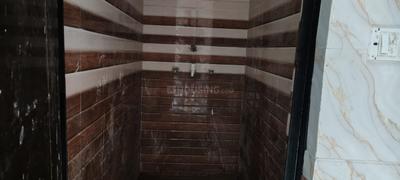 Bathroom Image of 600 Sq.ft 1.5 BHK Independent House for rent in Arjunganj Lucknow for Rs. 7000