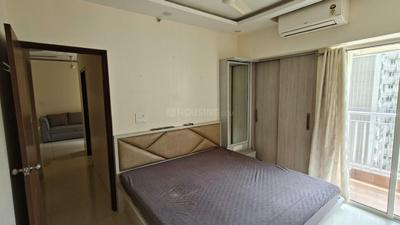 Bedroom Image of 750 Sq.ft 2 BHK Apartment / Flat for rent in Lodha Amara, Kolshet Thane for Rs. 55000