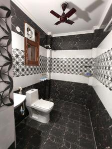 Image of 2500 Sq.ft 3 BHK Builder Floor for rent in Sector 100, Noida for Rs. 48000