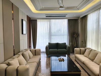 Living Room Image of 4500 Sq.ft 4.5 BHK Builder Floor for sale in Greenwood City Floors, Sector 45 Gurgaon for Rs. 55000000