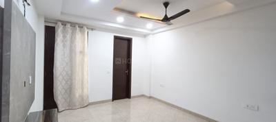 Bedroom Image of 2000 Sq.ft 3 BHK Builder Floor for rent in Vivek Vihar New Delhi for Rs. 50000