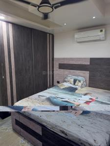 Bedroom Image of 1350 Sq.ft 4 BHK Builder Floor for sale in Laxmi Nagar New Delhi for Rs. 15500000