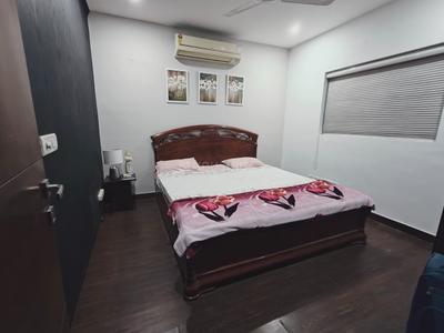 Bedroom Image of 1500 Sq.ft 3 BHK Builder Floor for sale in Green Park New Delhi for Rs. 38900000