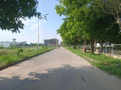 Image of 422 Sq.ft Residential Plot / Land for sale in Sector 84, Faridabad for Rs. 90000000