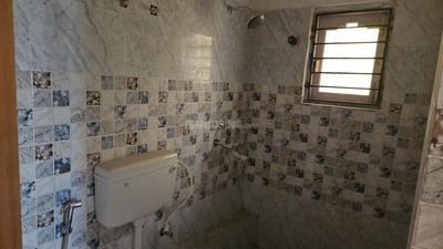 Bathroom Image of 1350 Sq.ft 3 BHK Apartment / Flat for sale in New Town Kolkata for Rs. 8000000