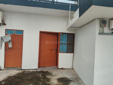 Balcony Image of 600 Sq.ft 1 BHK Independent House for rent in Telibagh Lucknow for Rs. 5000