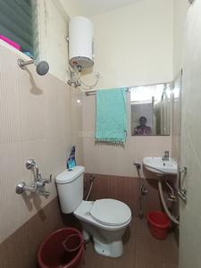 Bathroom Image of 300 Sq.ft 1 RK Apartment / Flat for rent in Madhapur Hyderabad for Rs. 20000