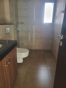 Bathroom Image of 3320 Sq.ft 4 BHK Apartment / Flat for sale in TATA Primanti Villa, Sector 72 Gurgaon for Rs. 63500000