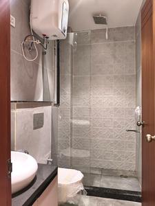 Common Bathroom Image of 1550 Sq.ft 3 BHK Builder Floor for sale in Sector 49 Gurgaon for Rs. 32500000
