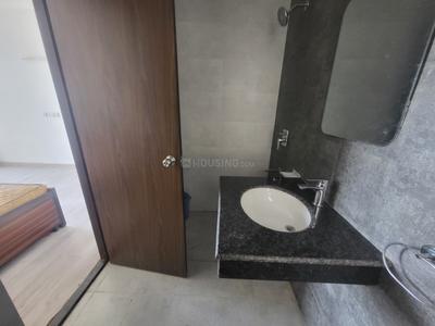 Bathroom Image of 900 Sq.ft 2 BHK Apartment / Flat for rent in Hero Homes, Sector 104 Gurgaon for Rs. 38000