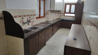 Kitchen Image of 2400 Sq.ft 5 BHK Apartment / Flat for rent in DDA Flats Munirka, Munirka New Delhi for Rs. 81000
