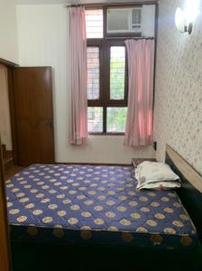 Bedroom Image of 1500 Sq.ft 3 BHK Builder Floor for rent in Green Park New Delhi for Rs. 80000