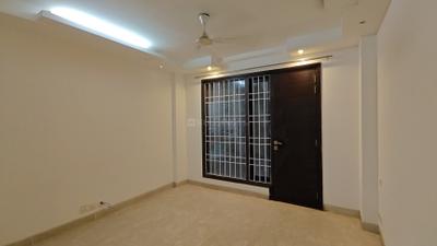 Bedroom Image of 1800 Sq.ft 3 BHK Builder Floor for rent in South Extension II New Delhi for Rs. 100000