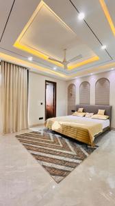 Bedroom Image of 2470 Sq.ft 4 BHK Builder Floor for sale in Suncity Township, Sector 54 Gurgaon for Rs. 34000000