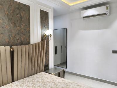 Bedroom Image of 2259 Sq.ft 4 BHK Builder Floor for sale in DLF Phase 2 Gurgaon for Rs. 40000000