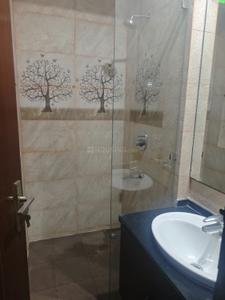 Bathroom Image of 1440 Sq.ft 3 BHK Builder Floor for sale in Chittaranjan Park New Delhi for Rs. 28500000