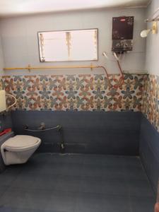 Bathroom Image of 1800 Sq.ft 2 BHK Independent House for rent in Sector 30 Gandhinagar for Rs. 18000