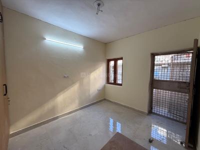 Image of 950 Sq.ft 2 BHK Apartment / Flat for sale in Cooperative Archana Apartment, Paschim Vihar, New Delhi for Rs. 14000000