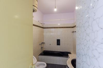 Bathroom Image of 2200 Sq.ft 4 BHK Builder Floor for rent in Koramangala Bengaluru for Rs. 120000