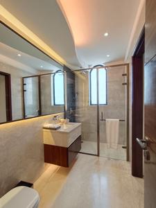 Bathroom Image of 2129 Sq.ft 3.5 BHK Builder Floor for sale in Central Park The Orchard, Sector 32 Sohna for Rs. 36500000