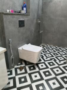 Common Bathroom Image of 3240 Sq.ft 4 BHK Builder Floor for sale in Palam Vihar Gurgaon for Rs. 31500000