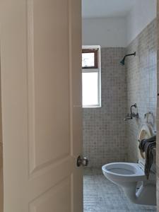 Common Bathroom Image of 1410 Sq.ft 3 BHK Apartment / Flat for sale in Paras Tierea, Kulesara Noida for Rs. 12500000