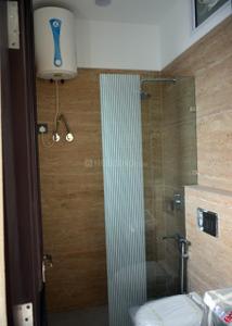 Bathroom Image of 1800 Sq.ft 2.5 BHK Builder Floor for rent in Sarvapriya Vihar New Delhi for Rs. 75000