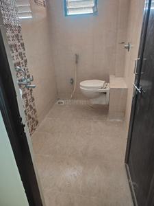 Bathroom Image of 1500 Sq.ft 3 BHK Apartment / Flat for rent in Gold Govind Wing In Golden Park I, Omkar Nagar Nagpur for Rs. 19500