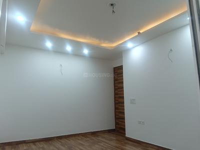 Bedroom Image of 1760 Sq.ft 3 BHK Apartment / Flat for rent in Maxblis White House, Sector 75 Noida for Rs. 43000
