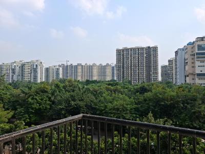 Bedroom One Image of 999 Sq.ft 2 BHK Apartment / Flat for sale in Amrapali Platinum, Sector 119 Noida for Rs. 9000000