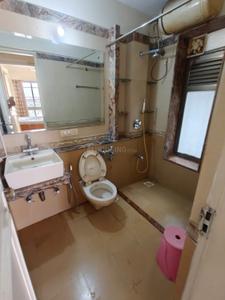 Bathroom Image of 1120 Sq.ft 2 BHK Apartment / Flat for rent in Raheja Acropolis, Chembur Mumbai for Rs. 95000