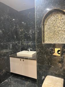 Bathroom Image of 2500 Sq.ft 4 BHK Builder Floor for sale in New Friends Colony New Delhi for Rs. 80000000