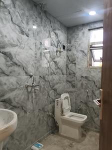 Common Bathroom Image of 1500 Sq.ft 3 BHK Apartment / Flat for sale in Venice Aspire, Noida Extension Greater Noida for Rs. 6340000