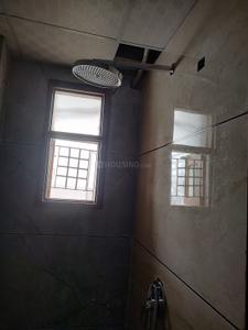 Bathroom Image of 1600 Sq.ft 3 BHK Apartment / Flat for sale in Shalimar Garden Ghaziabad for Rs. 8000000