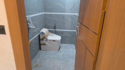 Image of 1100 Sq.ft 2 BHK Apartment / Flat for sale in Sector 110, Noida for Rs. 3200000