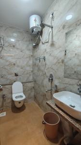 Bathroom Image of 1500 Sq.ft 1 RK Apartment / Flat for rent in Vijay Nagar Indore for Rs. 18000