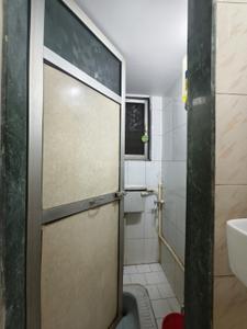 Bathroom Image of 550 Sq.ft 1 BHK Apartment / Flat for rent in Kalwa Thane for Rs. 18000