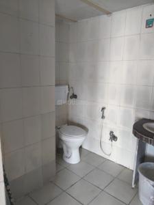Bathroom Image of 1050 Sq.ft 3 BHK Apartment / Flat for sale in Royal Palms Summit Apartments, Goregaon East Mumbai for Rs. 10500000