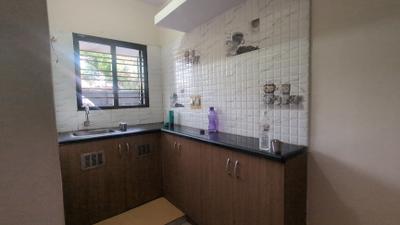 Kitchen Image of 550 Sq.ft 1 BHK Builder Floor for rent in Adugodi Bengaluru for Rs. 20000