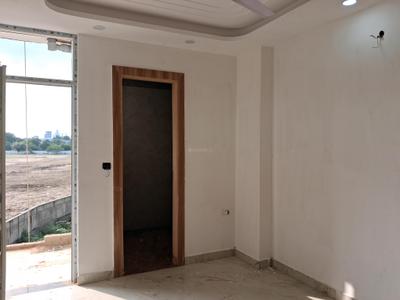 Bedroom Image of 1100 Sq.ft 2 BHK Apartment / Flat for sale in Sector 104 Noida for Rs. 4900000